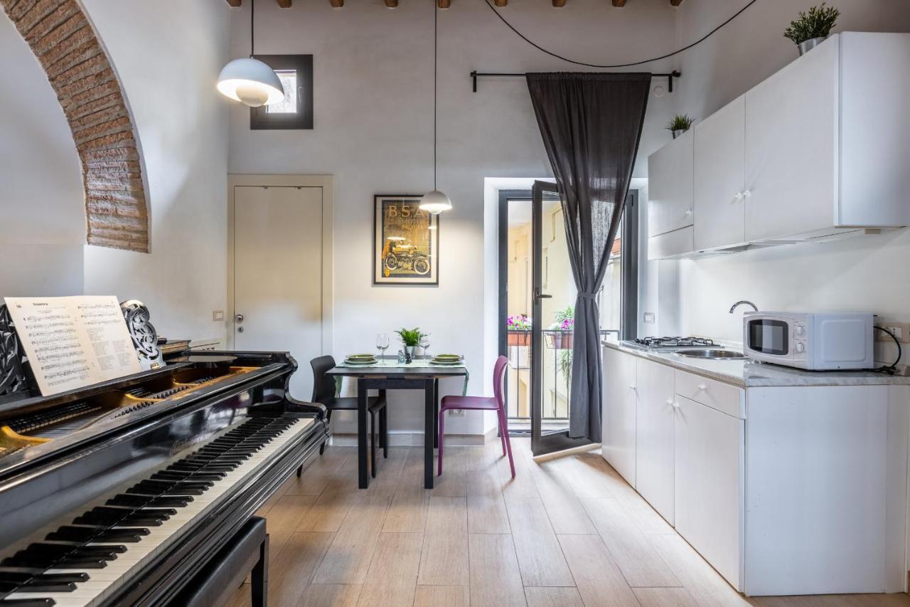 Musician Apartment Colosseo With Piano Rom Exteriör bild